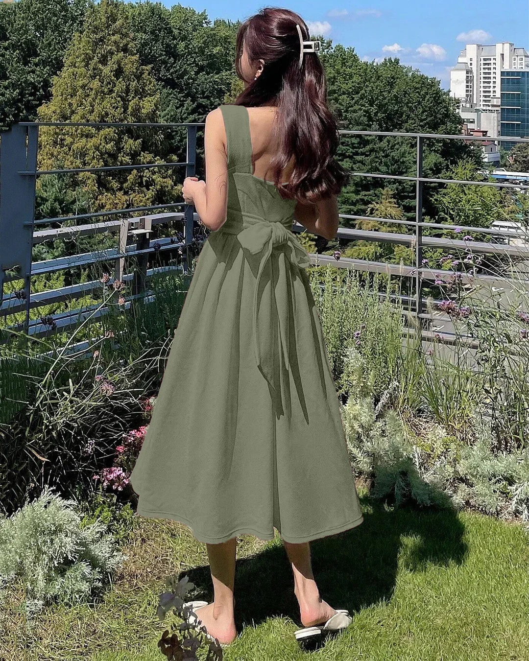 Square Neck Sleeveless Sundress Midi Dress in Green - Image 2