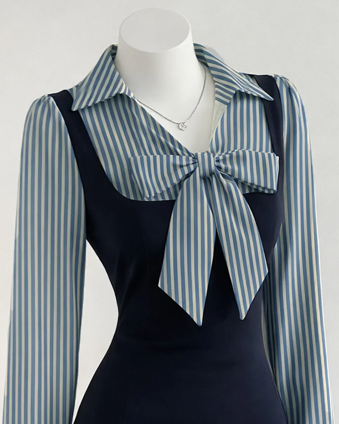 Striped Bow Black Pinafore Mini Dress - Image 3