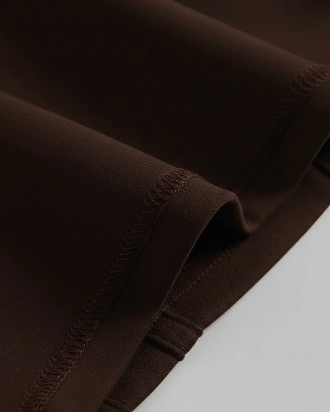 Sweetheart Neck Slim Fit Solid Sleeveless Corset Top in Brown - Image 3