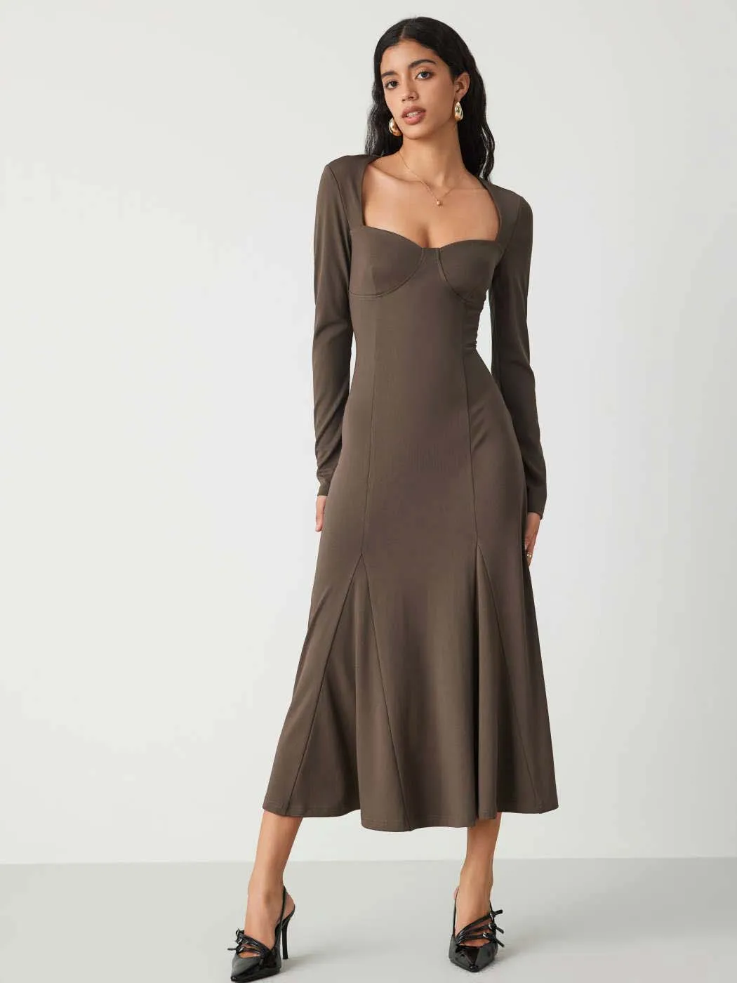 Sweetheart Neck Solid Split Maxi Dress In Chocolate Fondae - Image 3
