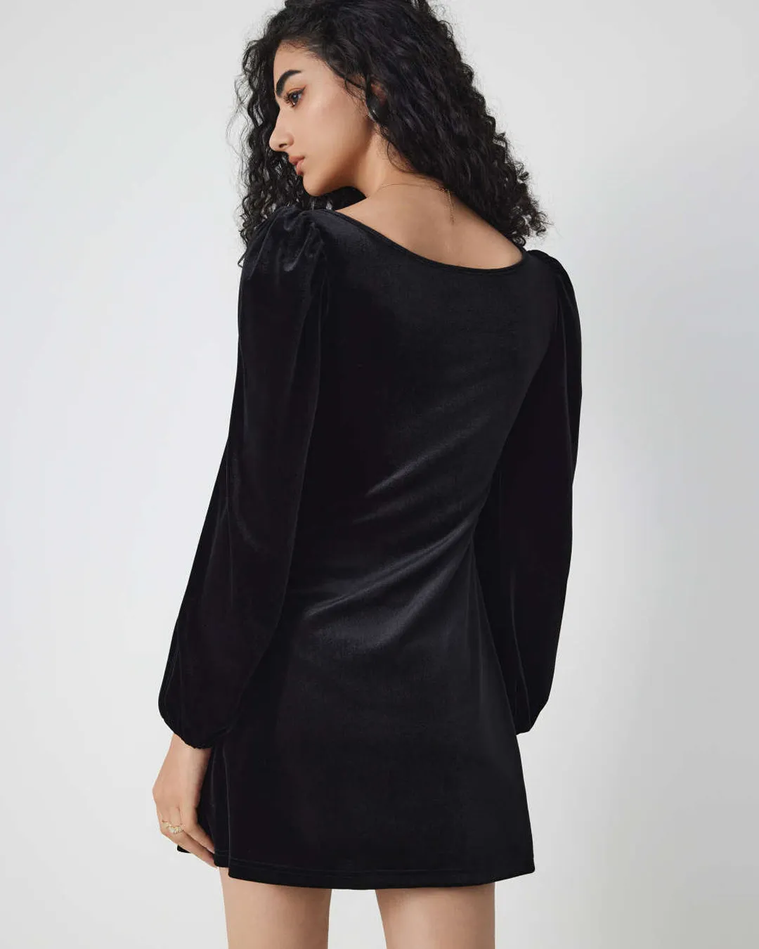 Velvet Square Neck Solid Ruched Black Mini Dress - Image 4