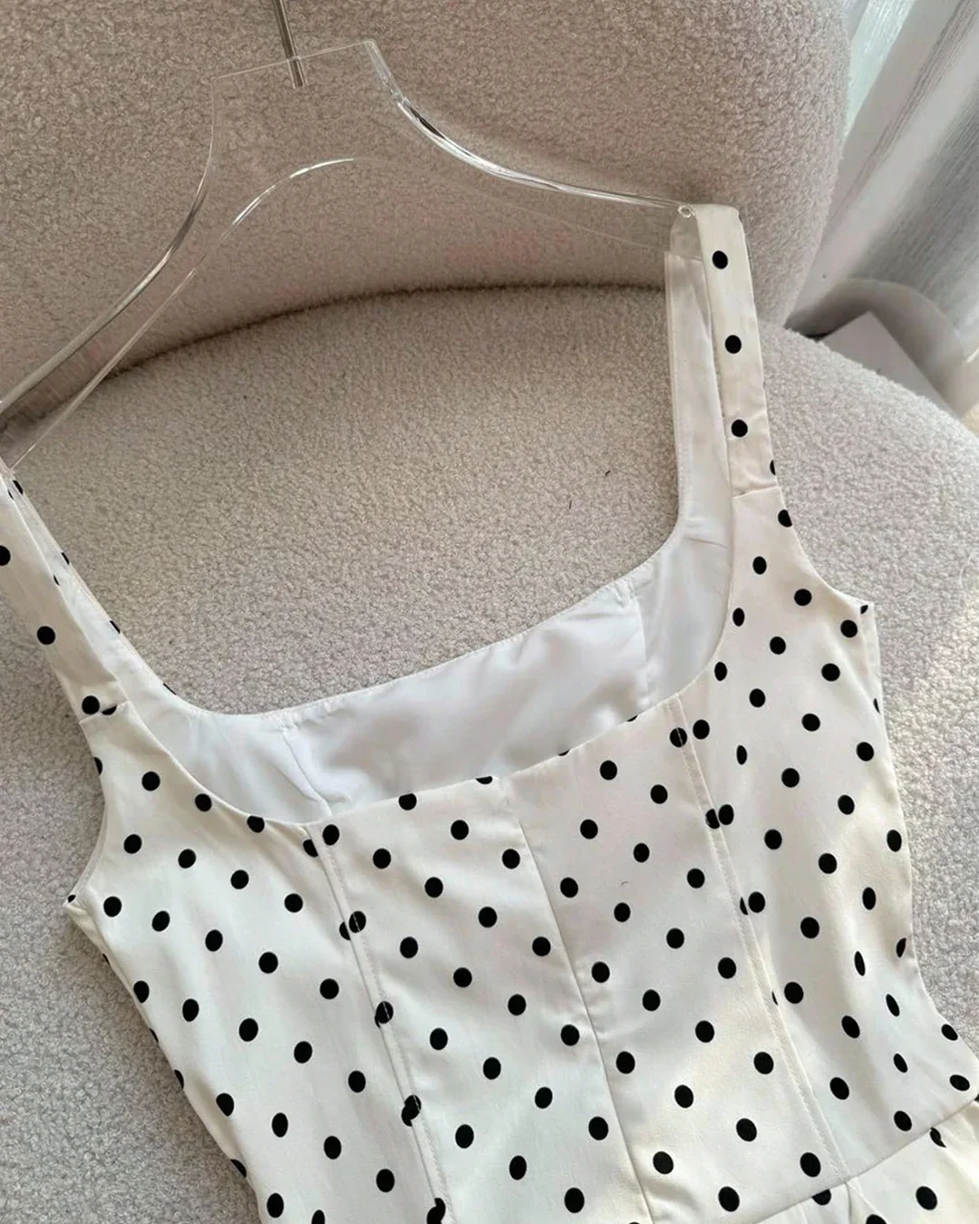 Vintage-Inspired Polka Dot Fit and Flare Midi Dress in White - Image 4