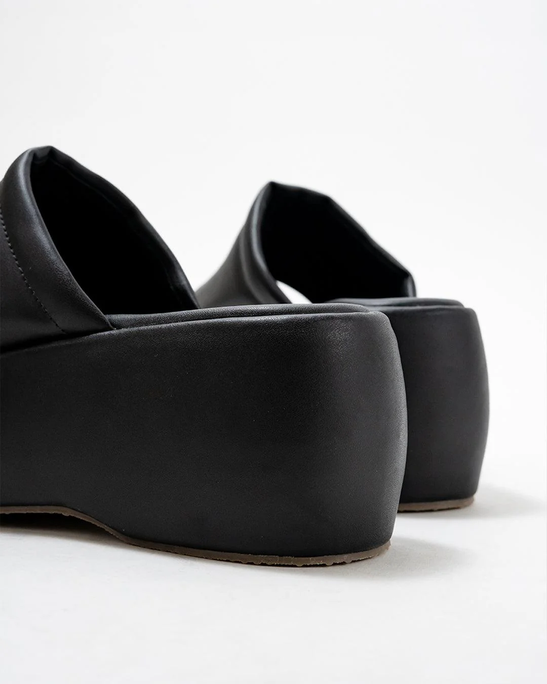 Vintage Vibe City Girl Black Platforms Footwear - Image 2