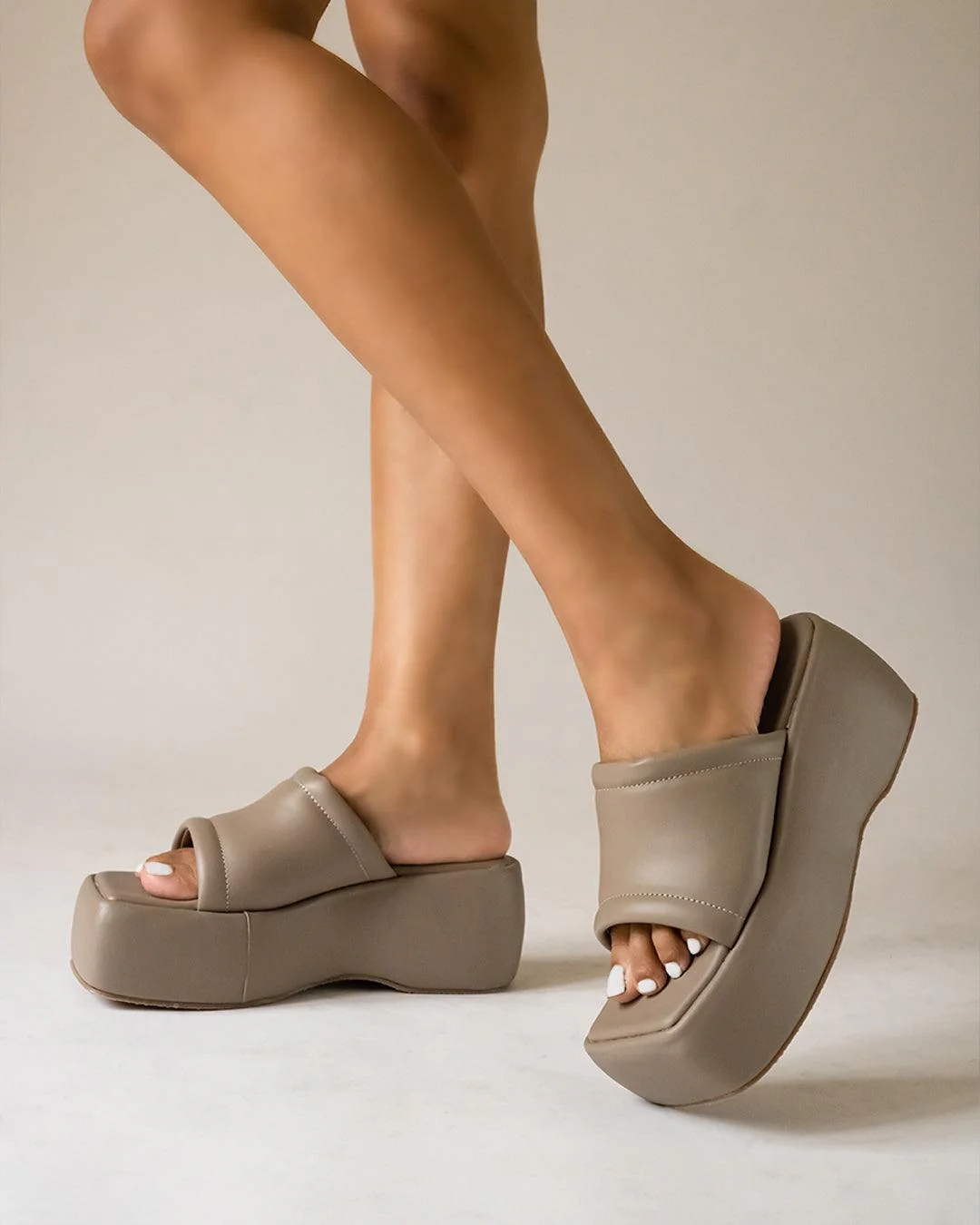 Vintage Vibe city girl mocha Platforms - Image 2