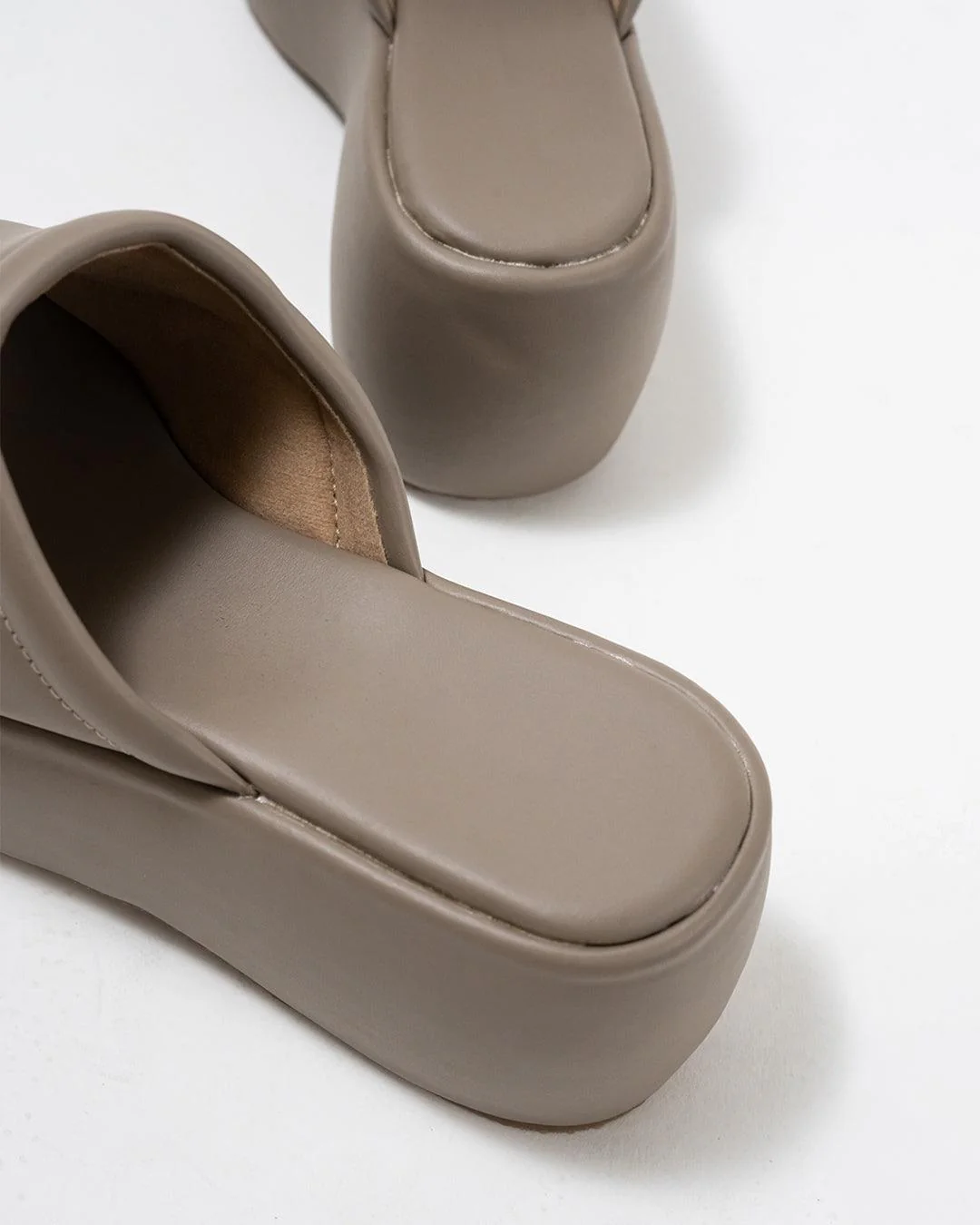 Vintage Vibe city girl mocha Platforms - Image 3