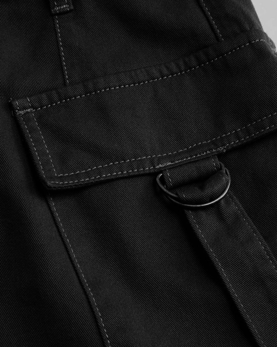 Y2K Trending Utility Skirt In Black - Image 4